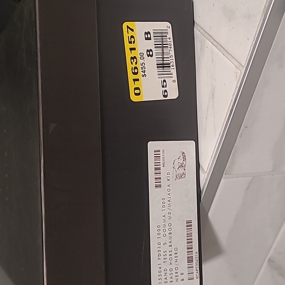 Authentic Gucci shoes - Picture 9 of 11